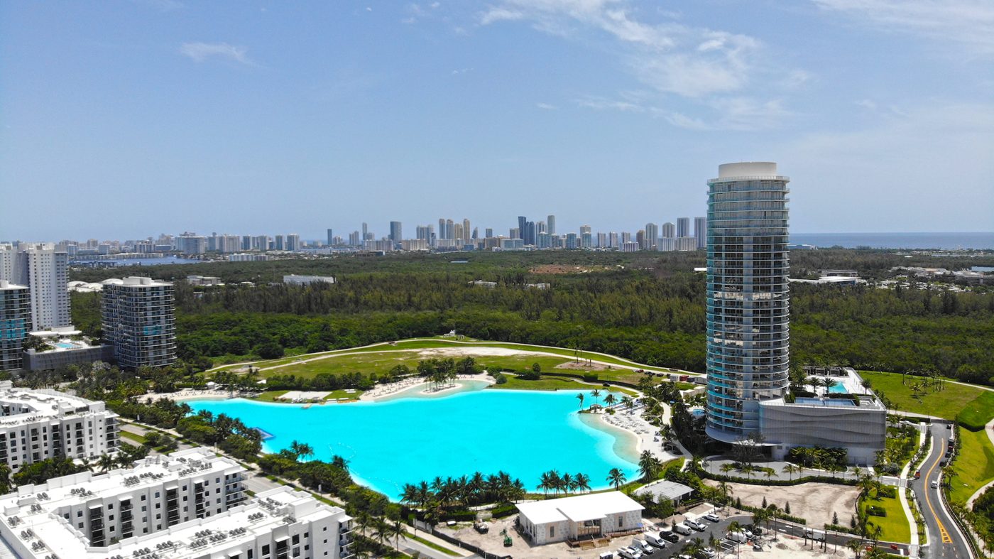 One Park Tower by Turnberry beside the SoLé Mia lagoon