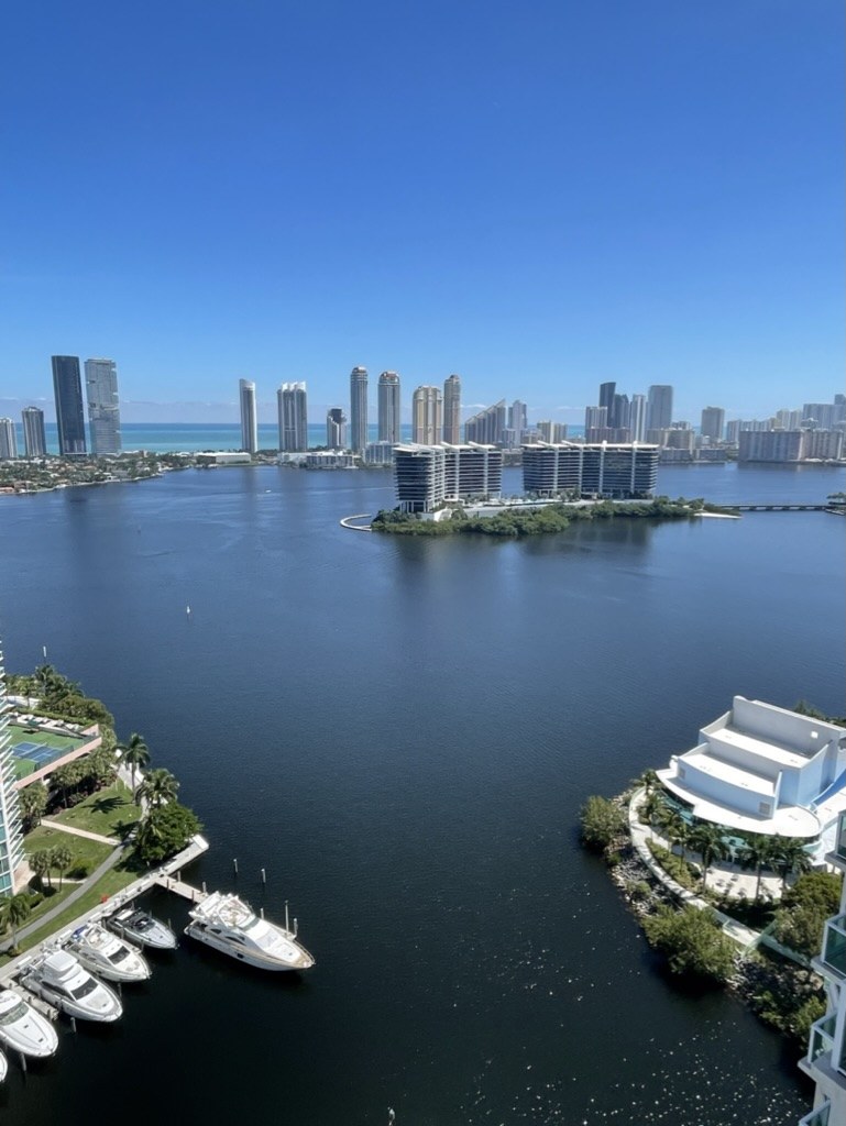 Privé at Island Estates, Aventura, photographed by Andrea
